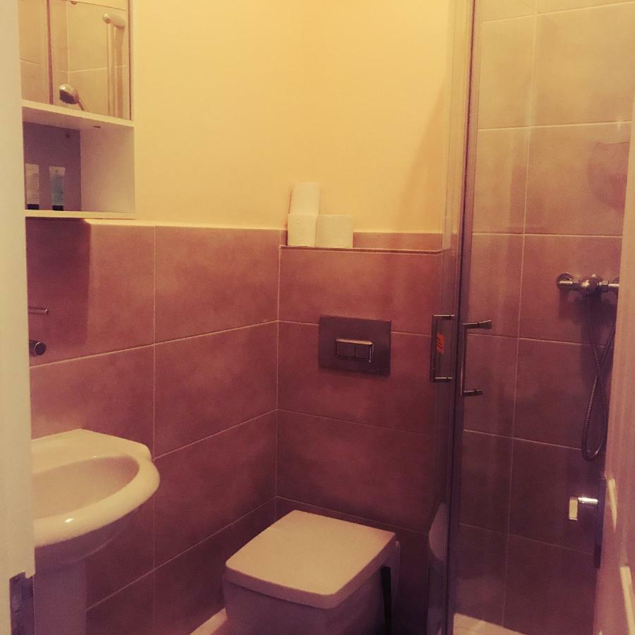Tourian Lounge Hotel Λονδίνο Εξωτερικό φωτογραφία